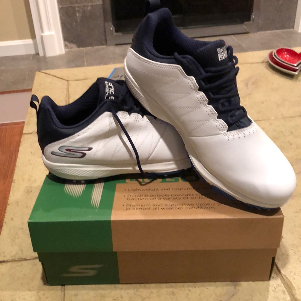 Men’s Sketchers GoGolf - 9.5 Extra Wide Fit